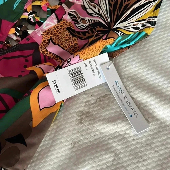 Bleu Rod Beattie Lace Down Over The Shoulder One-Piece Size - Picture 11 of 14